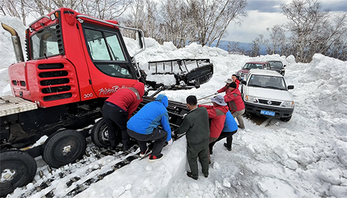 清雪除冰 速保畅通